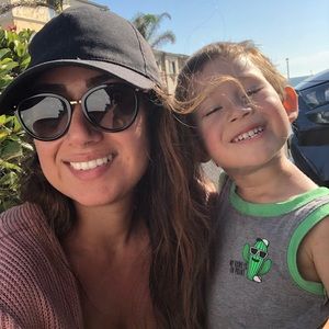 Meet your Posher, Corina